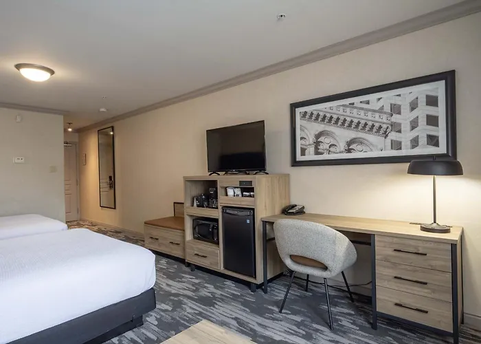 Sandman & Suites Winnipeg AirportAirport Hotel